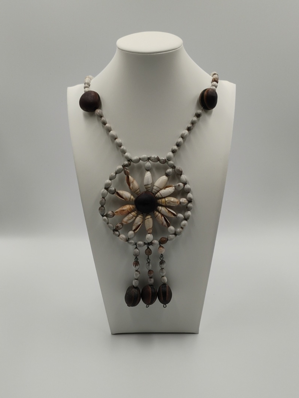 Vintage 1970s Boho Crowrie Shell & Sea Bean Statement Medallion Necklace 21inchs